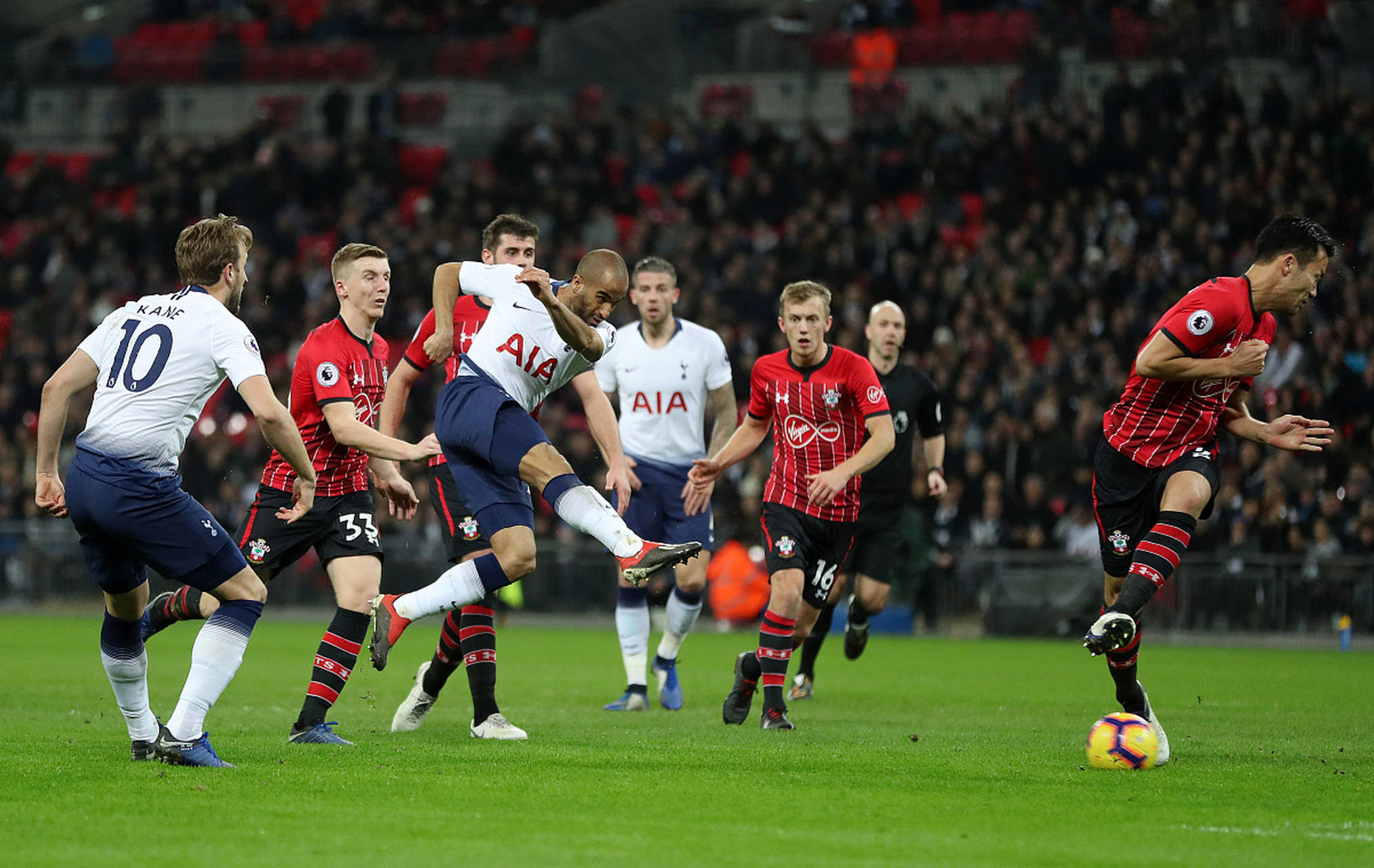 卢队的巨大 卢队的巨大