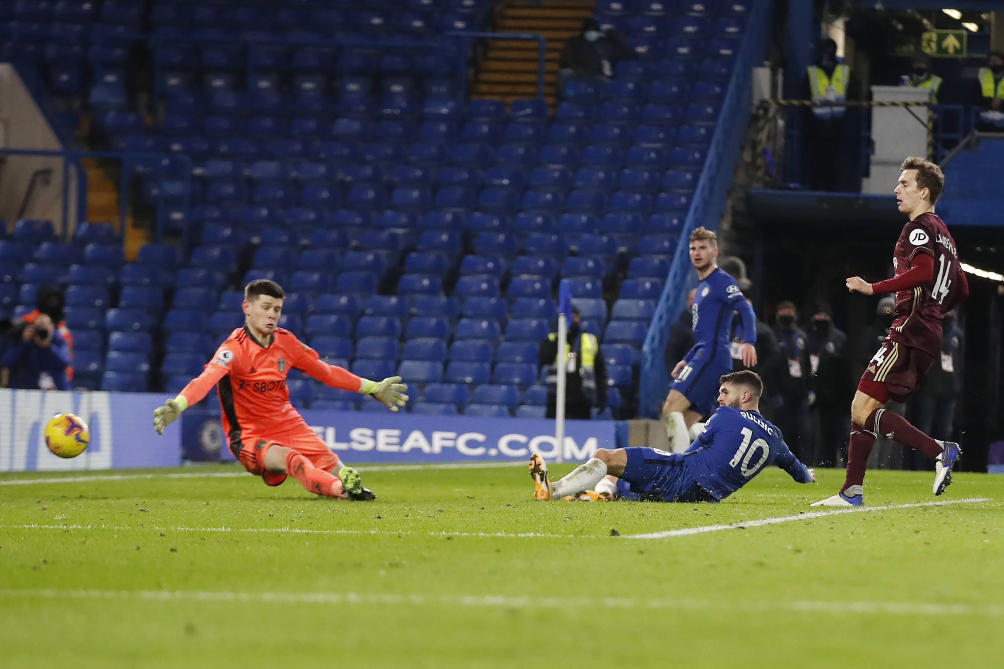 这位年轻的 这位年轻的